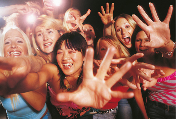 粉絲社交——娛樂(lè)圈的勝負(fù)手 粉絲經(jīng)濟(jì)的培養(yǎng)-尚略上海營(yíng)銷策劃公司分享