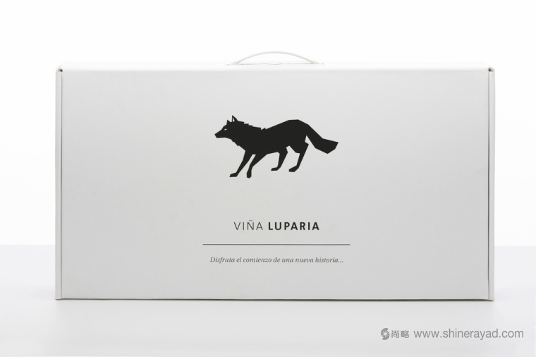 狼和狗動(dòng)物圖騰 Manada 葡萄酒包裝設(shè)計(jì)-尚略上海包裝設(shè)計(jì)公司欣賞6