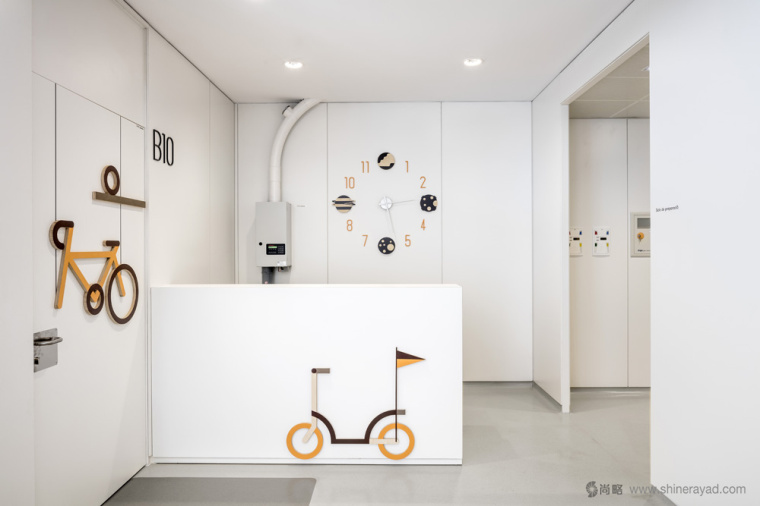 西班牙兒童腫瘤醫(yī)院Atencions內(nèi)部空間環(huán)境形象設(shè)計(jì)與導(dǎo)視設(shè)計(jì)11 西班牙兒童腫瘤醫(yī)院Atencions內(nèi)部空間環(huán)境形象設(shè)計(jì)與導(dǎo)視設(shè)計(jì)11