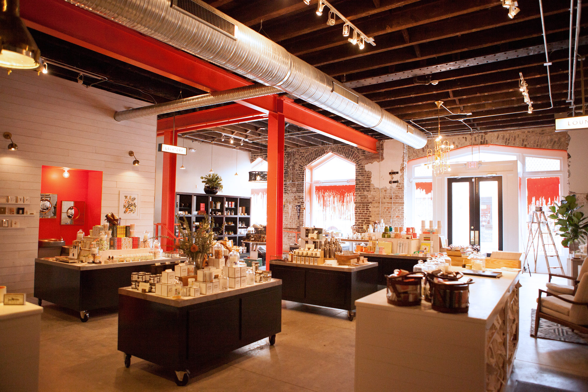 Candlefish 火柴蠟燭品牌形象設(shè)計SI設(shè)計2-上海品牌策劃設(shè)計公司分享