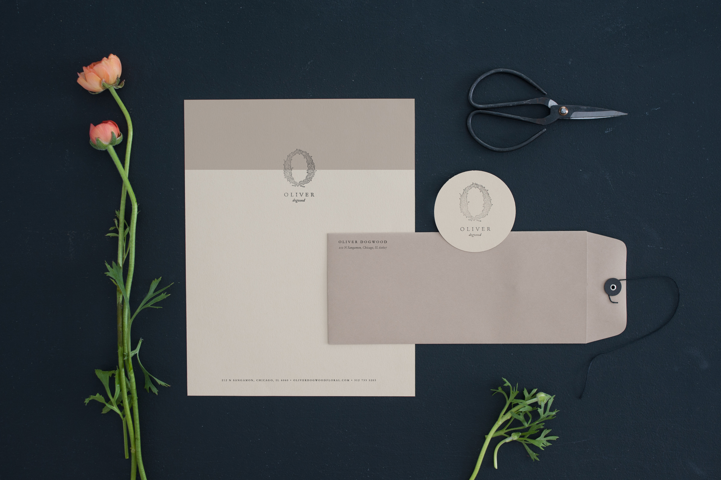 2.OLIVER DOGWOOD 鮮花花卉店標志設計VI形象設計