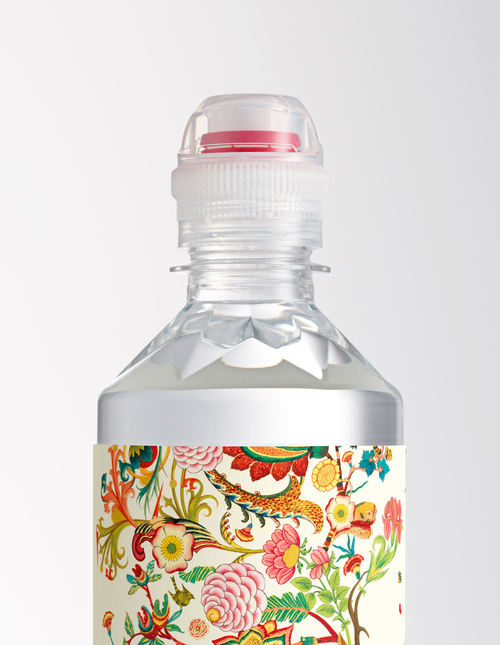 9.農(nóng)夫山泉礦泉水長(zhǎng)白山包裝設(shè)計(jì)特寫