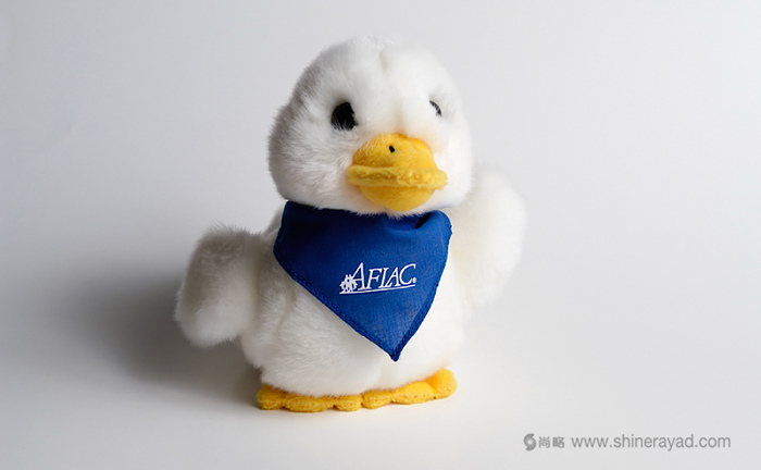 名字相關(guān)吉祥物設(shè)計-Aflac duck-美國家庭人壽保險公司鴨子吉祥物-上海品牌策劃設(shè)計公司