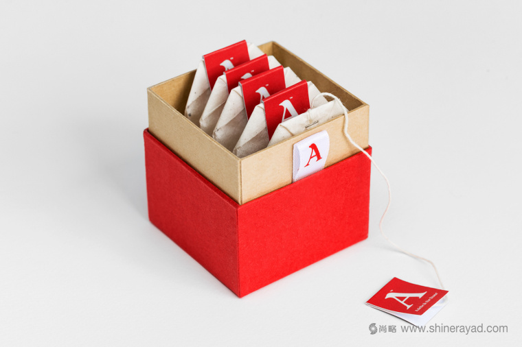 Adelie & the Stone 購物中心節(jié)日品牌形象設(shè)計與插畫禮品包裝設(shè)計