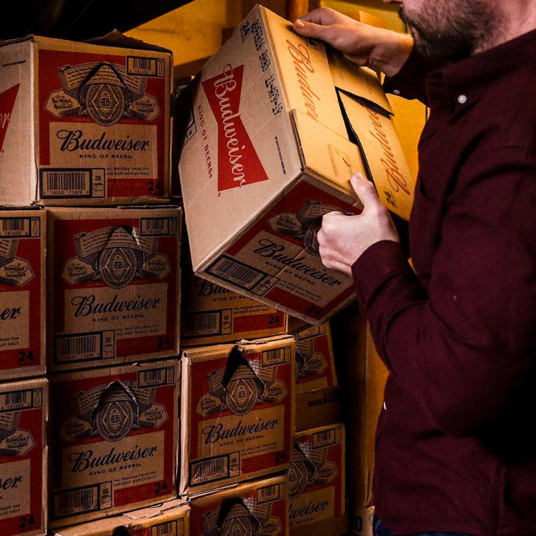 百威啤酒包裝更新設(shè)計(jì)-上海品牌設(shè)計(jì)公司12