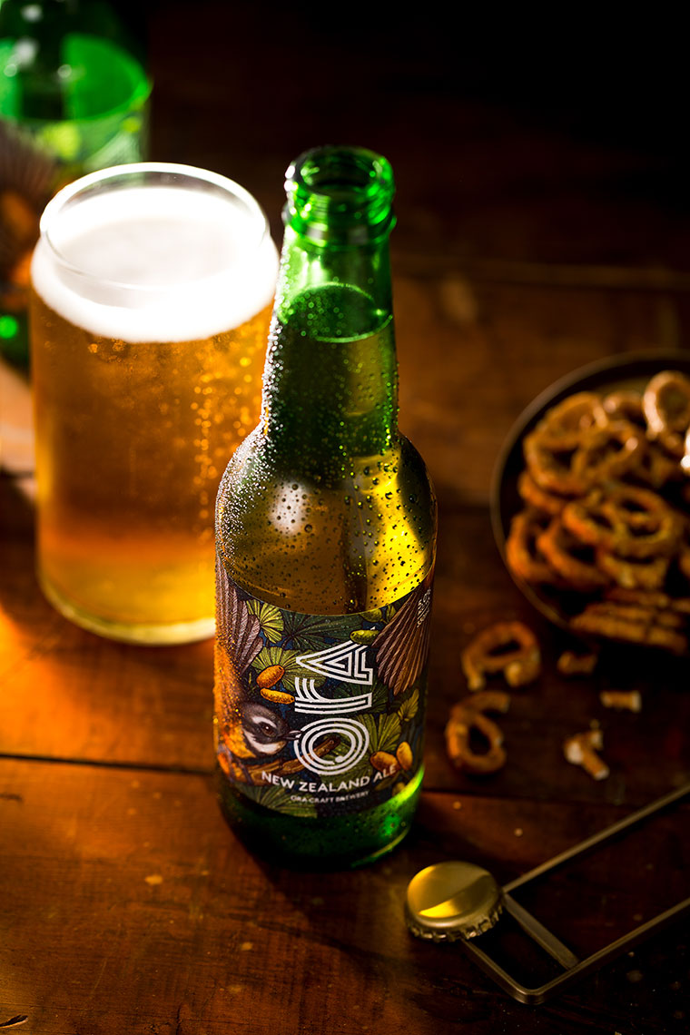 Ora毛利人啤酒品牌包裝設(shè)計(jì)，使用川崎植物的美麗插圖設(shè)計(jì)