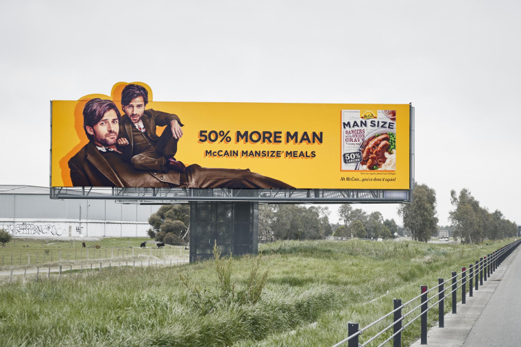 廣告策劃公司分享麥肯食品“多出一個(gè)50%小男人，麥凱恩大餐”戶外平面廣告創(chuàng)意