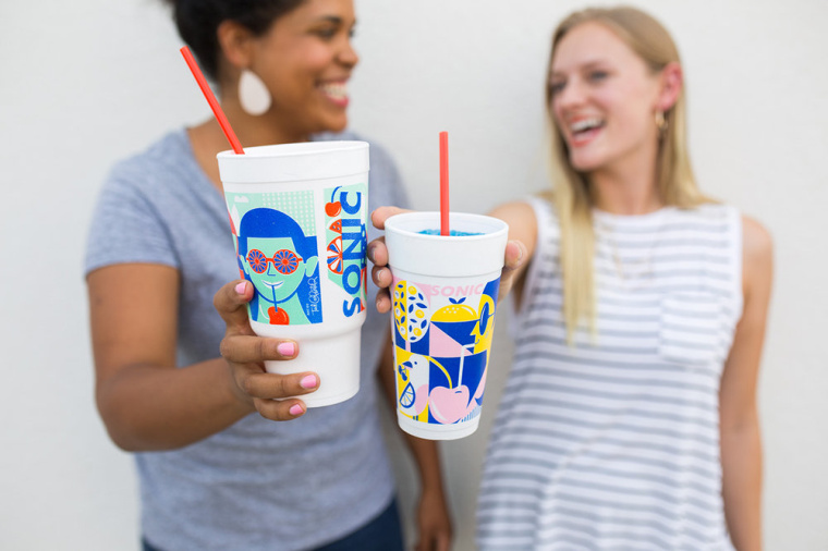 時(shí)尚餐飲品牌設(shè)計(jì)-Sonic外賣飲料杯餐飲盒子包裝設(shè)計(jì)，給您深深的夏日懷念