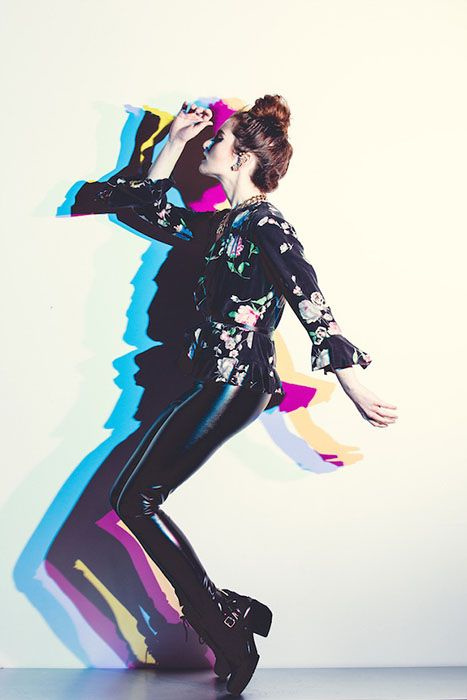 2018年最佳平面設(shè)計趨勢-終極指南-雙色光