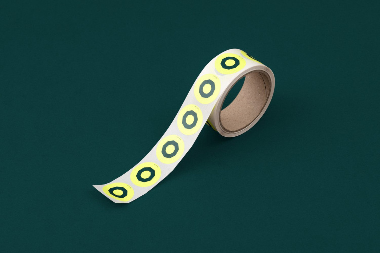 銀行品牌Holvi視覺形象VI設(shè)計(jì)，被圓角軟化的多邊形創(chuàng)意