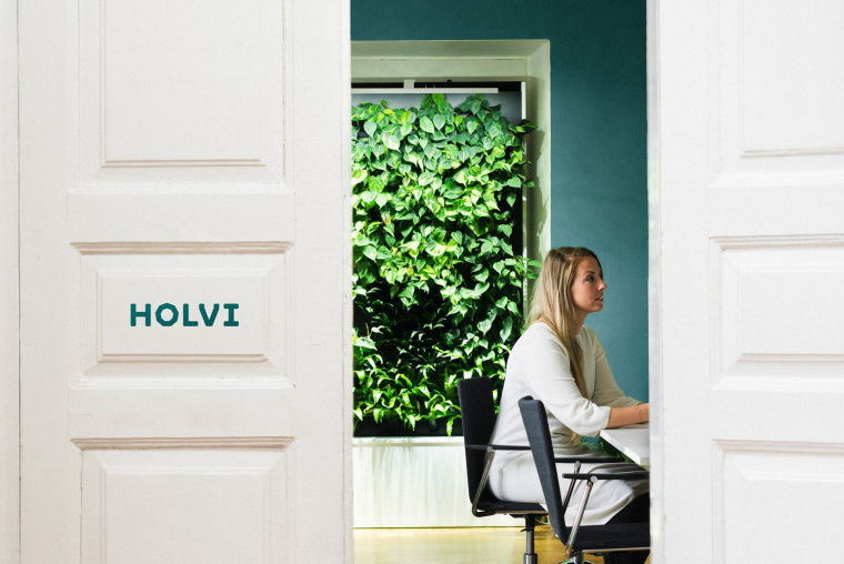 銀行品牌Holvi視覺形象VI設(shè)計(jì)，被圓角軟化的多邊形創(chuàng)意