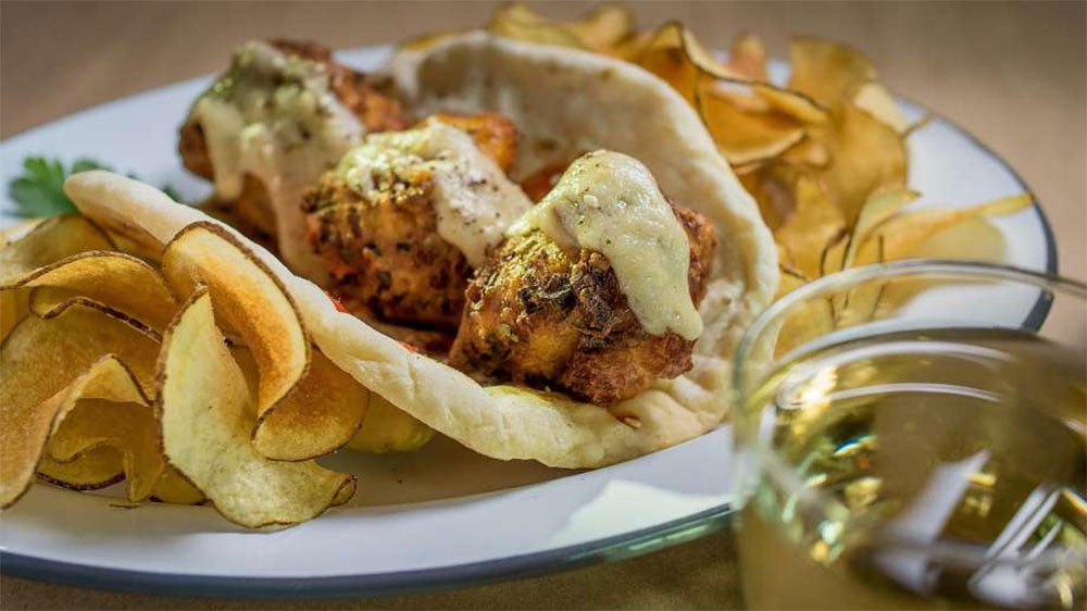 Starboard餐廳餐飲品牌形象設(shè)計－充分創(chuàng)意，復(fù)古和手繪的藝術(shù)風(fēng)格－上海品牌設(shè)計公司