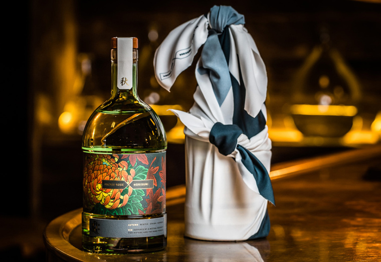 日式菊花楓葉插畫篇Archie Rose 杜松子酒包裝設(shè)計-上海包裝設(shè)計公司包裝欣賞 日式菊花楓葉插畫篇Archie Rose 杜松子酒包裝設(shè)計-上海包裝設(shè)計公司包裝欣賞