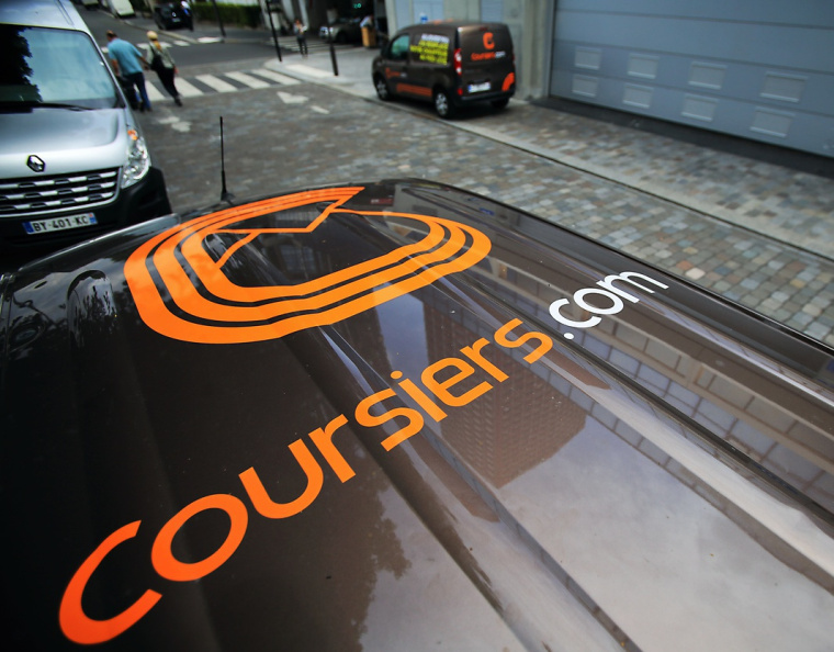 Coursiers快遞公司品牌形象設(shè)計-VI設(shè)計-上海品牌設(shè)計公司