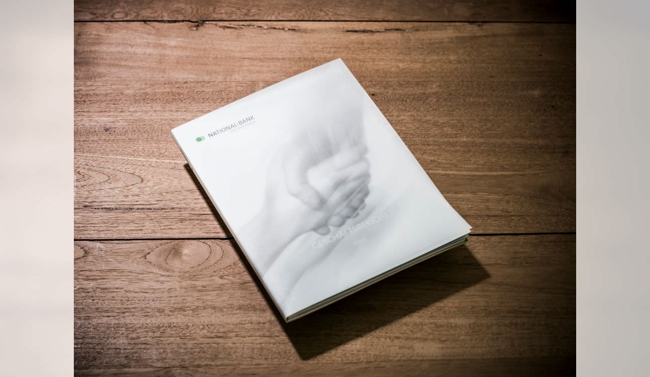 世界國際銀行年報宣傳冊設(shè)計-上海宣傳冊設(shè)計公司分享 世界國際銀行年報宣傳冊設(shè)計-上海宣傳冊設(shè)計公司分享