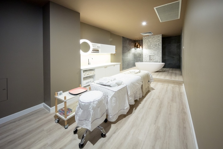 Anna Jo 醫(yī)療美容機構店鋪空間裝修布置設計-上海尚略品牌設計公司 Anna Jo 醫(yī)療美容機構店鋪空間裝修布置設計-上海尚略品牌設計公司