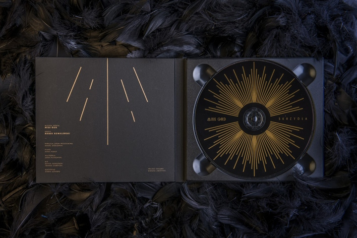 上帝小姐CD封面印金包裝設計-上海包裝設計公司欣賞