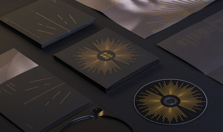 上帝小姐CD音樂專輯封面印金包裝設(shè)計(jì)-上海包裝設(shè)計(jì)公司欣賞