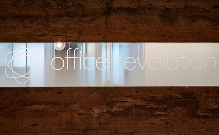 Office Revolution 辦公室空間環(huán)境裝修設(shè)計--logo墻-上海品牌設(shè)計公司 Office Revolution 辦公室空間環(huán)境裝修設(shè)計--logo墻-上海品牌設(shè)計公司