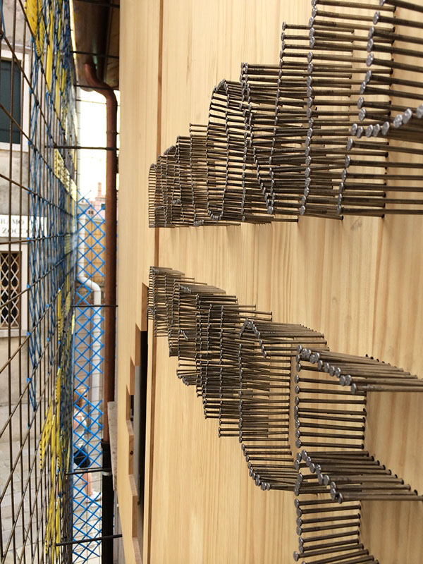 威尼斯雙年展以“嫁接”為形式的新型導(dǎo)視設(shè)計-上海品牌策劃設(shè)計公司