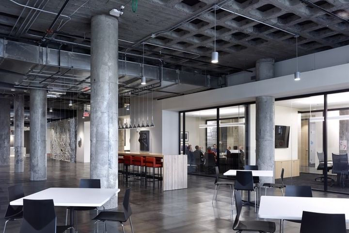 Dealer Tyre 輪胎經(jīng)銷商辦公室裝修設(shè)計-上海品牌設(shè)計空間設(shè)計公司