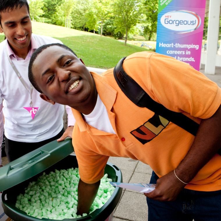 RB避孕套校園職位招聘推廣活動策劃設(shè)計及執(zhí)行 RB避孕套校園職位招聘推廣活動策劃設(shè)計及執(zhí)行