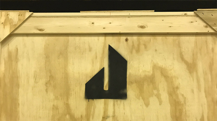 JennAir廚房電器用具品牌LOGO設(shè)計，源自通風(fēng)爐灶和字母J的logo