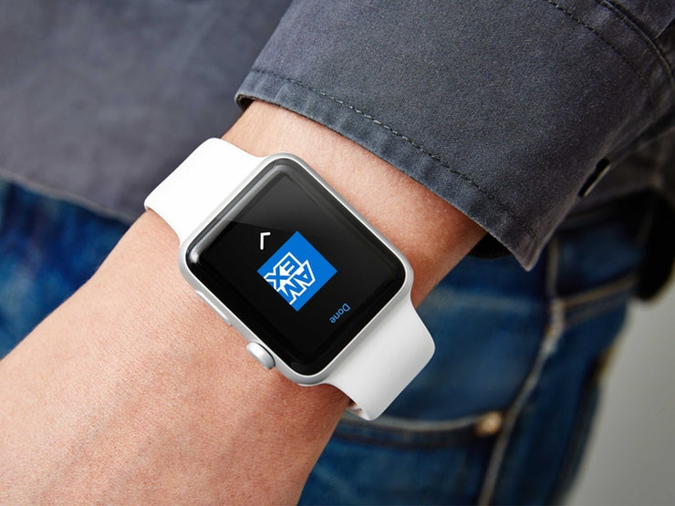 美國(guó)運(yùn)通品牌形象VI設(shè)計(jì)logo設(shè)計(jì)，靈活運(yùn)用白色空間打造簡(jiǎn)潔風(fēng)