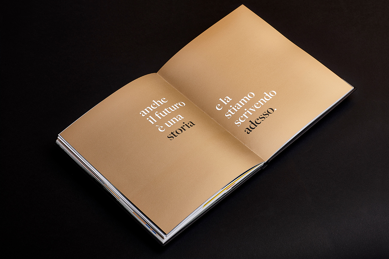 Nuceria Group國外酒文化宣傳畫冊設(shè)計“瓶子里的故事”--詹姆斯英國間諜與伏特加