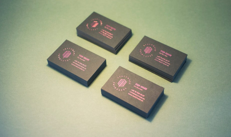 Leafymade有機農(nóng)業(yè)公司“一片樹葉”創(chuàng)意logo設(shè)計，源自自然美麗的設(shè)計