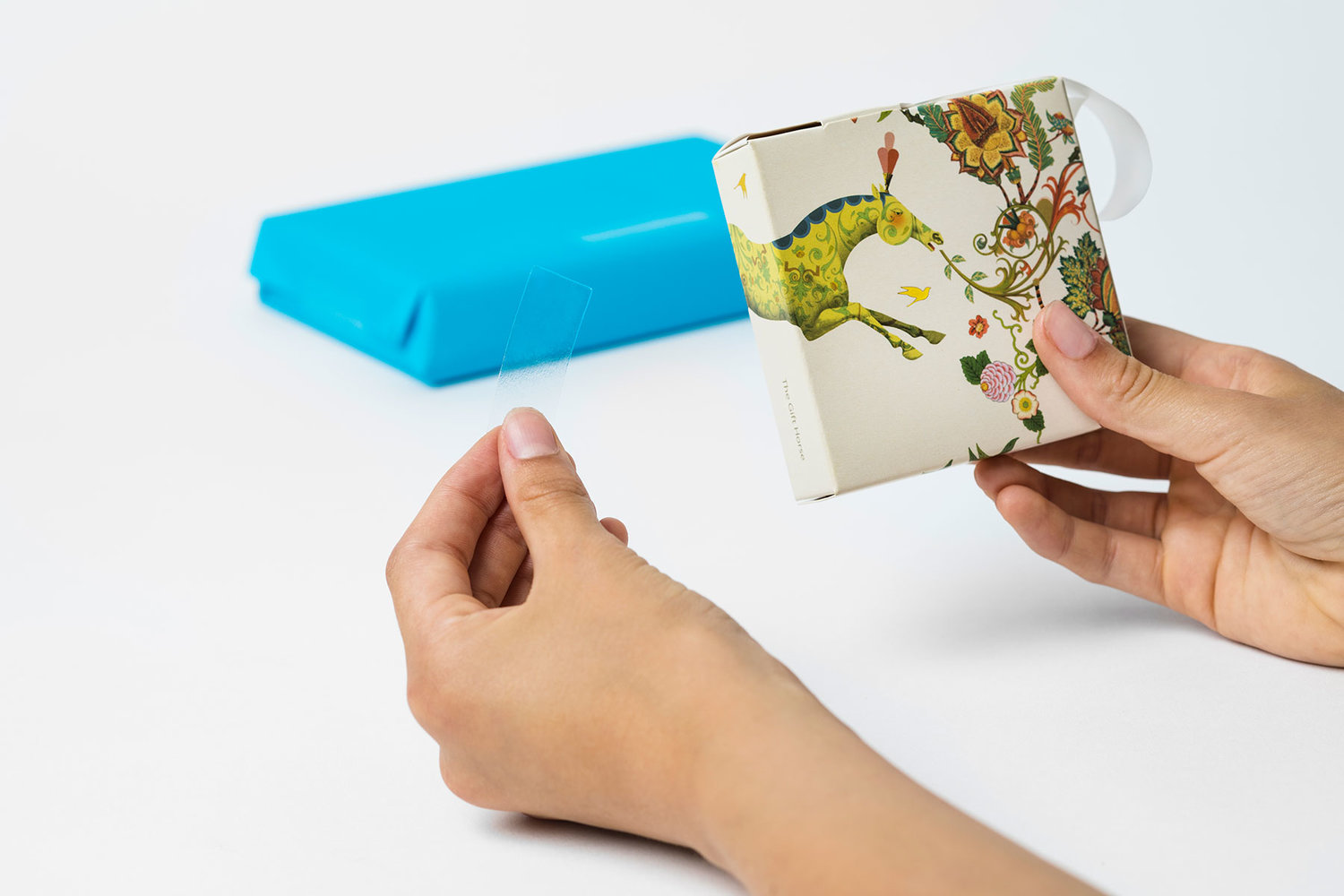 Joyn文具品牌新包裝設計,想用藝術(shù)插畫改善人們使用禮品包裝的方式 Joyn文具品牌新包裝設計,想用藝術(shù)插畫改善人們使用禮品包裝的方式