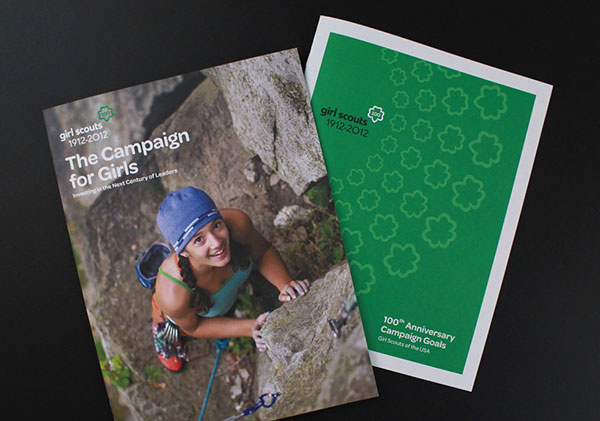 女孩童子軍宣傳冊設(shè)計(jì)