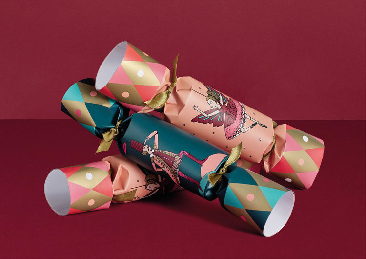 Charbonnel圣誕節(jié)巧克力禮品包裝設(shè)計(jì)，設(shè)計(jì)靈感來自芭蕾舞劇院與童話故事