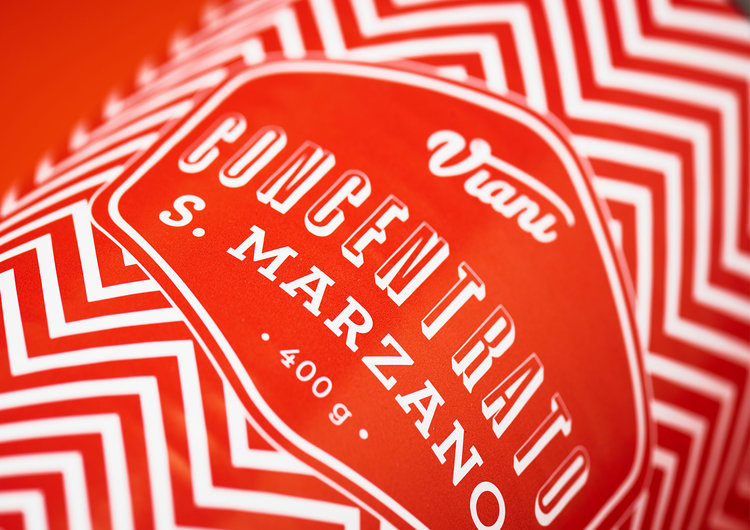 意大利風(fēng)情紅色復(fù)古風(fēng)格番茄醬包裝設(shè)計(jì)-上海包裝設(shè)計(jì)公司 意大利風(fēng)情紅色復(fù)古風(fēng)格番茄醬包裝設(shè)計(jì)-上海包裝設(shè)計(jì)公司