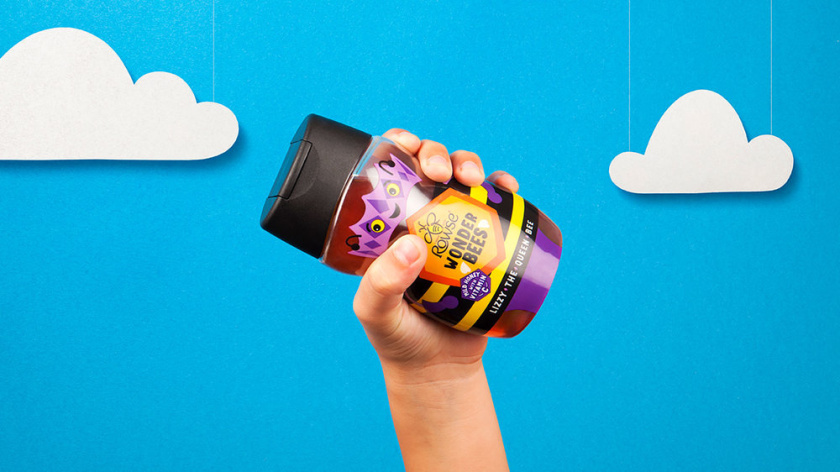 IP品牌策劃案例：Rowse Wonder Bees兒童蜂蜜包裝設計，兩個超級蜜蜂英雄吉祥物