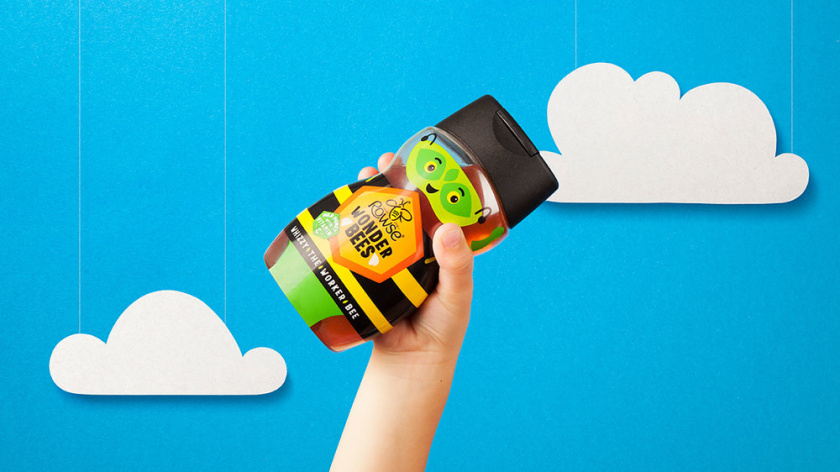 IP品牌策劃案例:Rowse Wonder Bees兒童蜂蜜包裝設計,兩個超級蜜蜂英雄吉祥物 IP品牌策劃案例:Rowse Wonder Bees兒童蜂蜜包裝設計,兩個超級蜜蜂英雄吉祥物