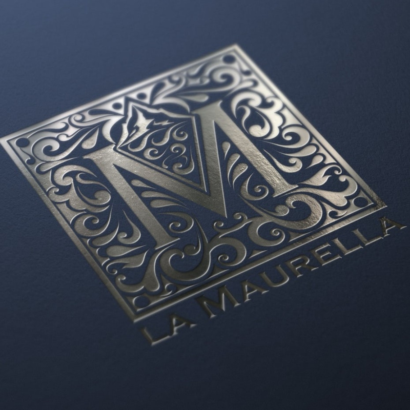 低調(diào)的銀色logo設(shè)計-酒店標(biāo)志設(shè)計