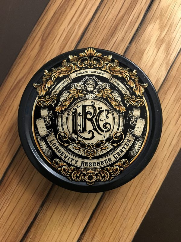 奢華復(fù)雜主義的包裝-2020年包裝設(shè)計趨勢示例：復(fù)古維多利亞風(fēng)格標(biāo)簽