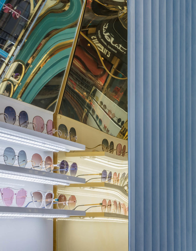 Art''''s Sake 眼鏡旗艦店店鋪空間設(shè)計(jì)，鏡面拋光黃銅和高光澤度白色木材