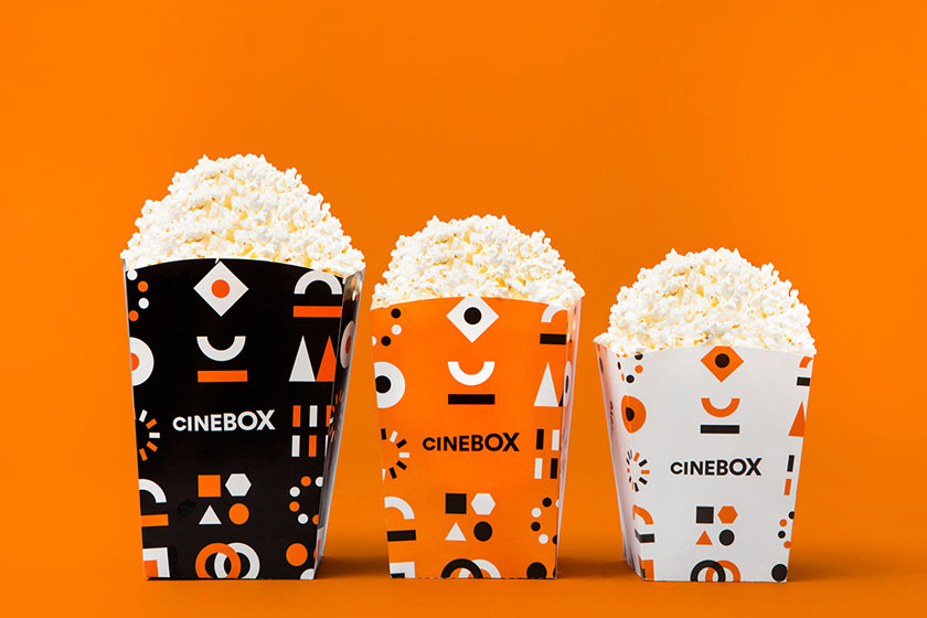 充滿活力激情與超現(xiàn)實主義的CINEBOX電影院品牌vi設計空間設計