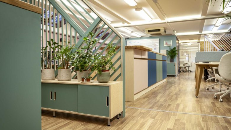 Allegra集團(tuán)辦公室空間設(shè)計(jì)，保持良好通風(fēng)和寬敞的氛圍