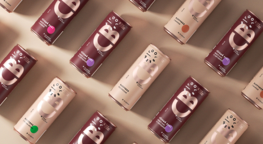 CoolBrew冷釀灌裝咖啡包裝設(shè)計(jì)，以品牌字母設(shè)計(jì)包裝圖案?jìng)鬟_(dá)愉悅和凸顯品牌