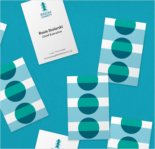 RNOH骨科慈善醫(yī)院品牌vi形象設計，logo設計猶如人體脊柱或落入籌款罐的硬幣