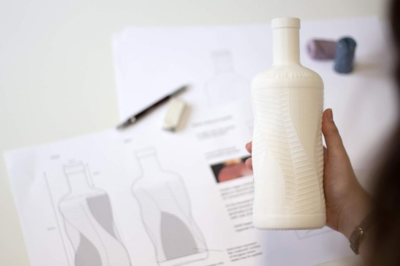 CùBòcan 威士忌酒包裝設(shè)計瓶型設(shè)計，優(yōu)雅的多層次視覺效果