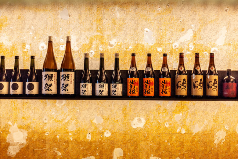 MRDK的Ryu餐廳餐飲空間設(shè)計，充滿藝術(shù)的頂部裝飾藝術(shù)