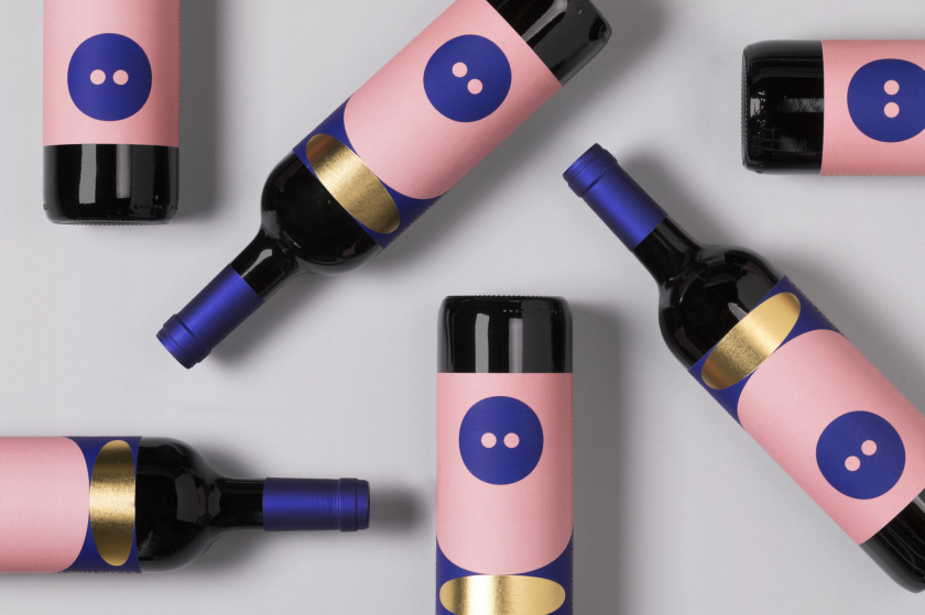 Vi Novell葡萄酒和香檳包裝設(shè)計(jì)，可愛的抽象小豬元素