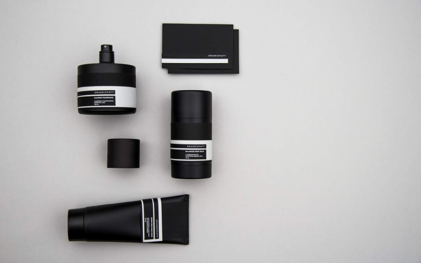 君悅檀香護膚品包裝設(shè)計“黑色經(jīng)典”風格