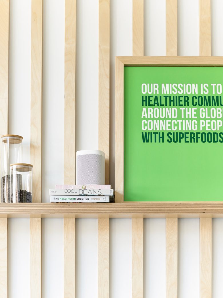 Pure Green 綠色食品果汁飲品店鋪si空間設計“北歐簡約樺木自然原木風格”