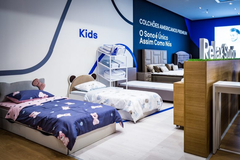 Sleep 8 床墊睡眠店鋪”藍色科技風格“室內零售空間創(chuàng)新設計