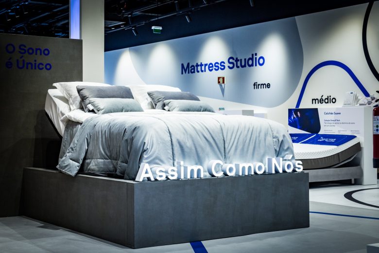 Sleep 8 床墊睡眠店鋪”藍色科技風格“室內零售空間創(chuàng)新設計